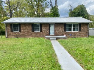 5 Shawnee Acres, Dunbar, WV 25064