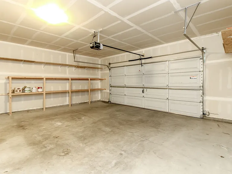 1360 Sinclair Dr — Photo 29