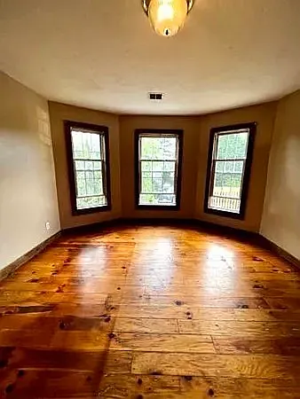 9 Castle St #B — Photo 6
