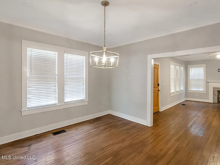 4097 Redwing Ave — Photo 8