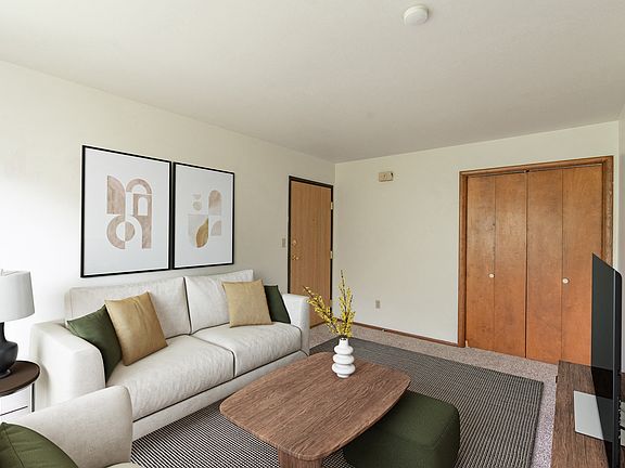 Fargo, ND Luxford Apartments | 11B | Living