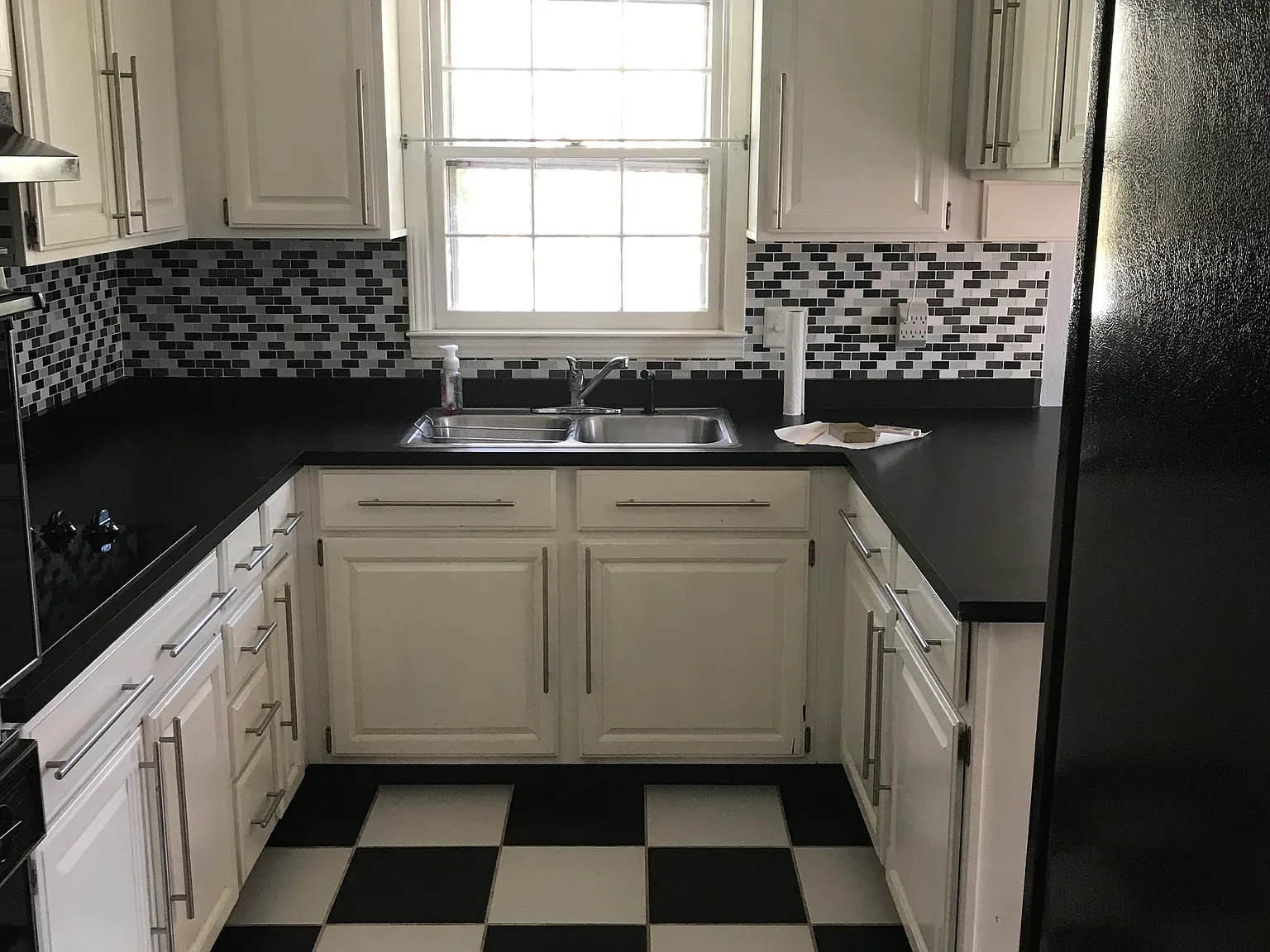 4 bed, 2500 sqft, $2,000 — Photo 4