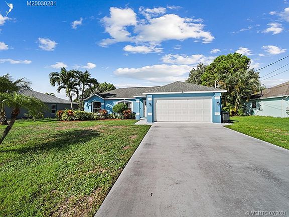 3rd image of 2255 SE Heathwood Cir
