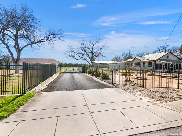 618 HOLMGREEN RD, San Antonio, TX 78220