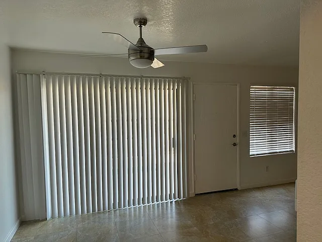 Citrus Ave — Photo 7