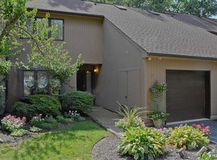 38 Lockley Ct, Mountain Lakes, NJ 07046