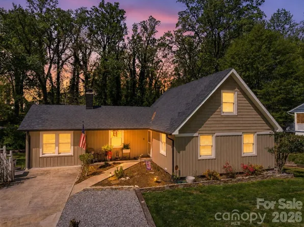 421 Tywood St NE, Lenoir, NC 28645