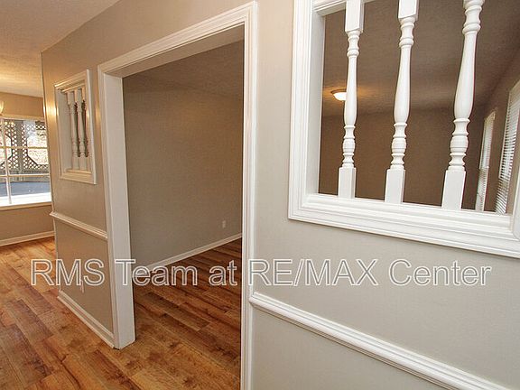 3rd image of 149 Jousters Ln