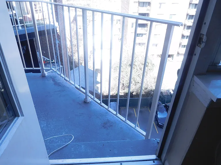13981 35th Ave #5B — Photo 5