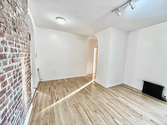 Rented by Corcoran | media 8