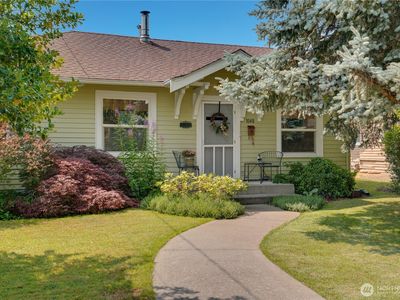 1048 Pioneer Street, Enumclaw, WA, 98022