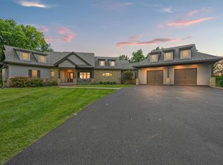 19 Cedar Rim Trl, Galena, IL 61036