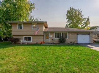 276 Ellinwood Dr, Rochester, NY 14622