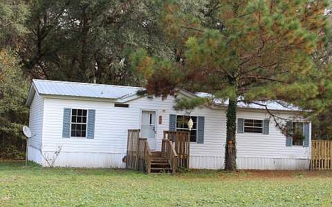 2nd image of 637 SE Rolling Hills Dr