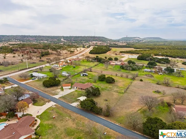 3225 Wendy Ln, Kempner, TX 76539