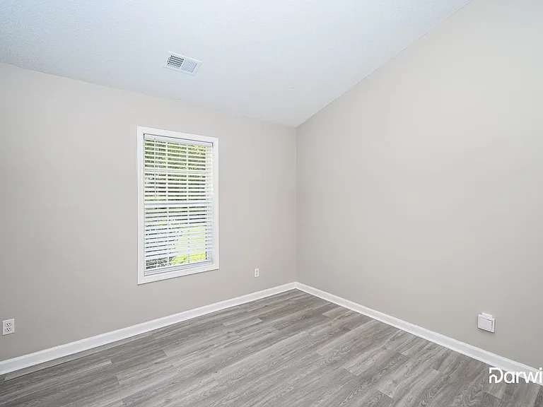 54 Connie Dr — Photo 8