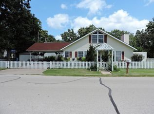 407 Ridgewood Dr, Tool, TX 75143