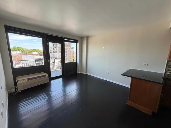 61 Village Rd N #3B1, Brooklyn, NY 11223