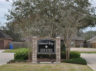 601 Lakewood Dr, Luling, LA 70070