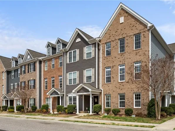 126 Daybeacon St, Yorktown, VA 23692