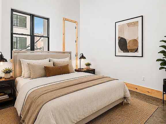 3rd image of 255 18th St APT 202