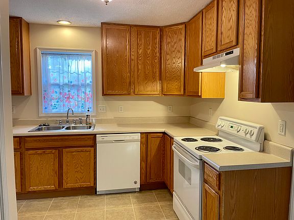 5th image of 1404 Short 18th St