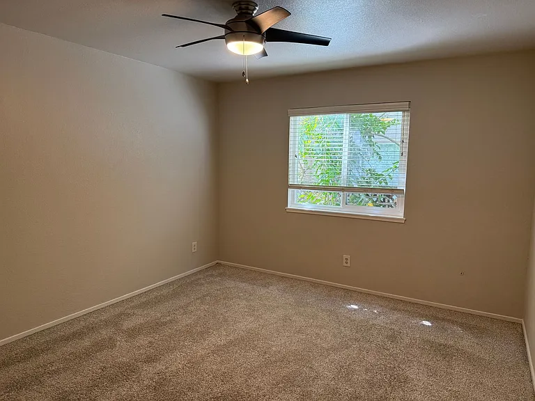 1711 N Street, Sacramento — Photo 36