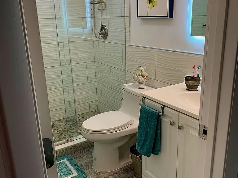 300 Duck Key Dr #6 — Photo 16