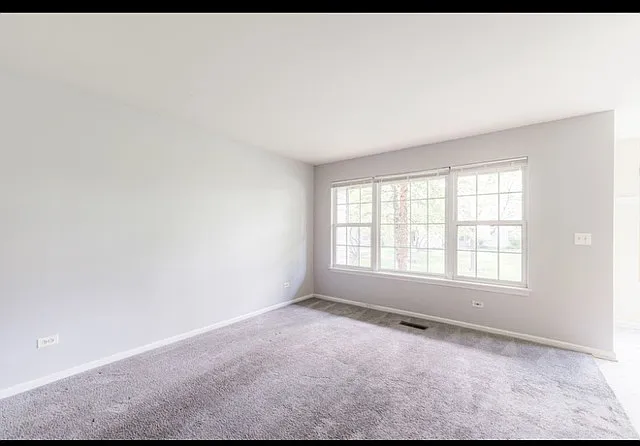 2 bed, 1025 sqft, $1,925 — Photo 3