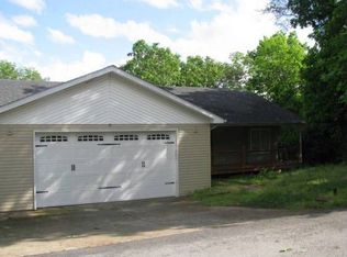 276 Queensberry Dr, Reeds Spring, MO 65737