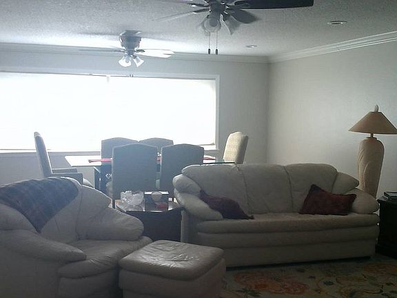 3rd image of 55 N Holiday Ln