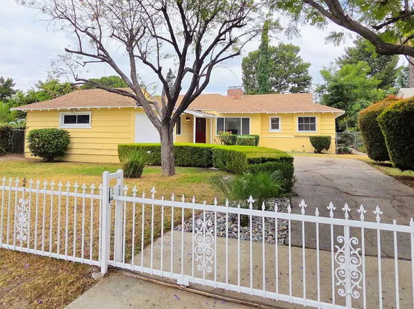 6543 Blewett Ave, Van Nuys, CA 91406