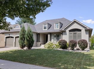 1395 Outram Ave, Lasalle, ON N9J 0B2