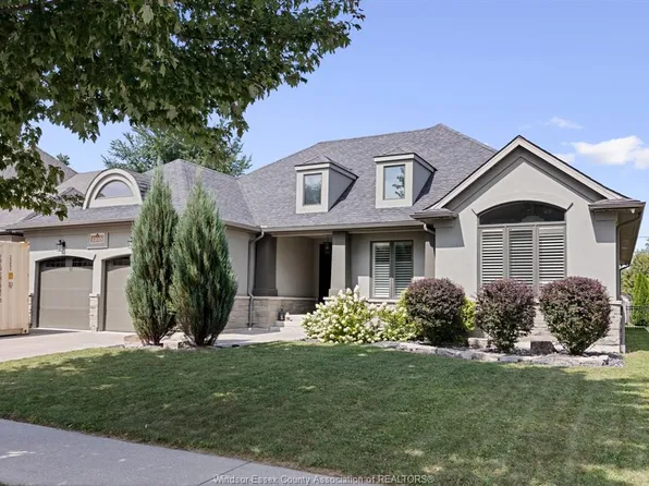 1395 Outram Ave, Lasalle, ON N9J 0B2