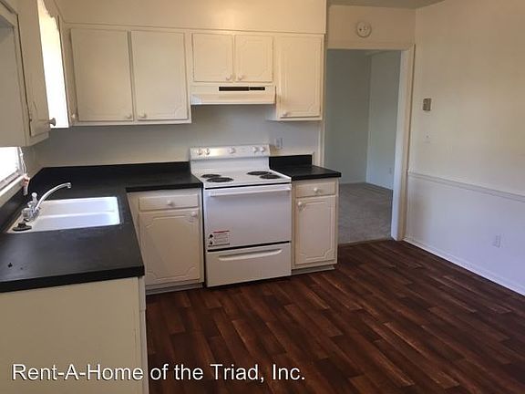 2nd image of 5098 Lawndale Dr