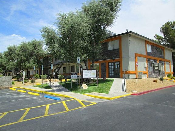 Corona del Sol building