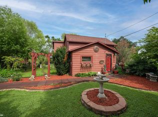 306 S 8th Ave, Vinton, IA 52349