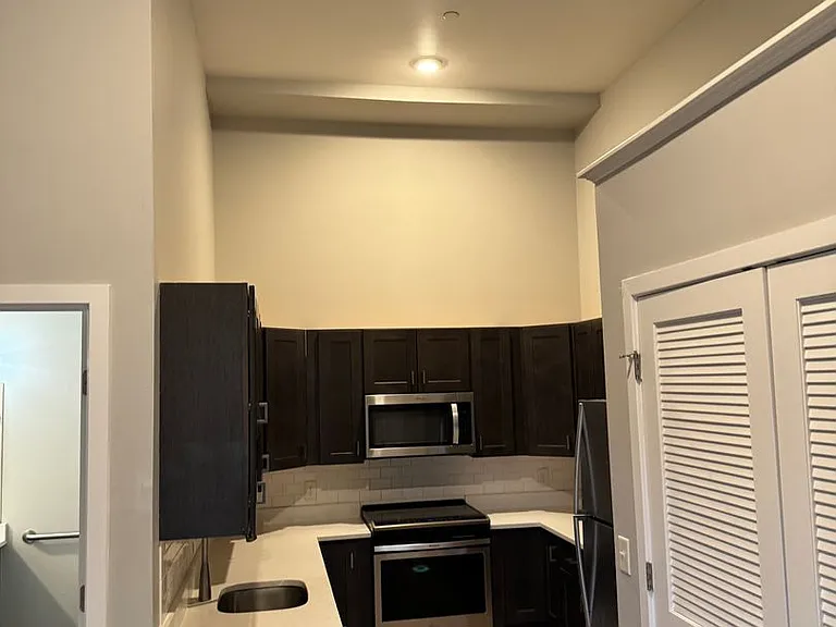 1817 Maryland Ave — Photo 12