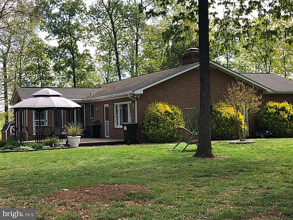 2nd image of 10305 Oakridge Ln