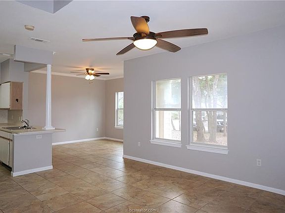 3rd image of 1248 Canyon Creek Cir