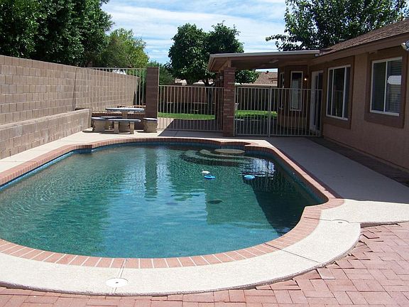 4th image of 5243 N 86th Dr