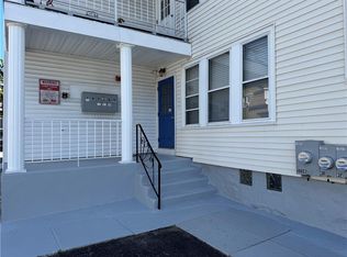 690 Elm St APT 1R, Woonsocket, RI 02895