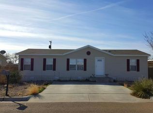 1628 E Brazos St, Portales, NM 88130