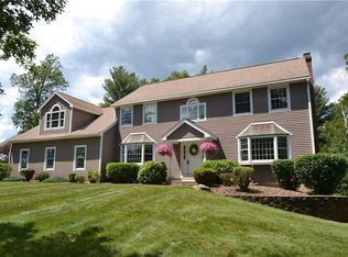 11 Benjamin Dr, Ellington, CT 06029