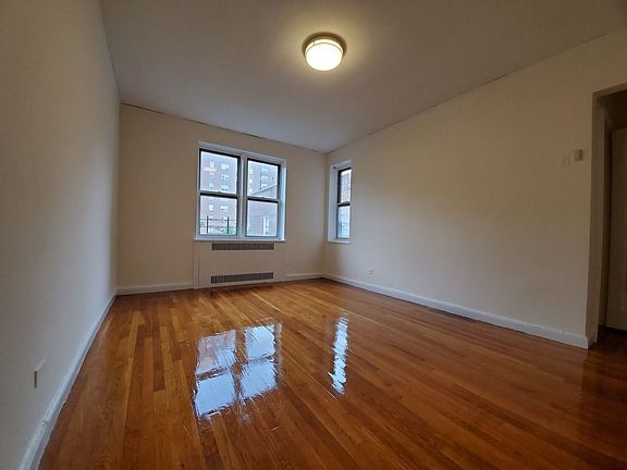 4th image of 140 Van Cortlandt Ave W #7G