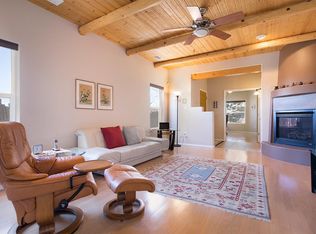 4005 Sandia Vista Ct, Santa Fe, NM 87507