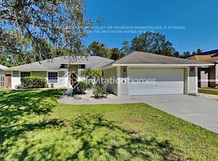 114 Secluded Oak Ct, Davenport, FL 33896