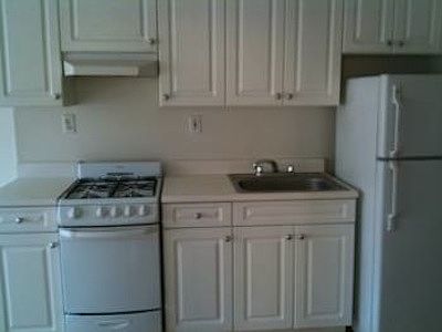5th image of 420 E 12th St