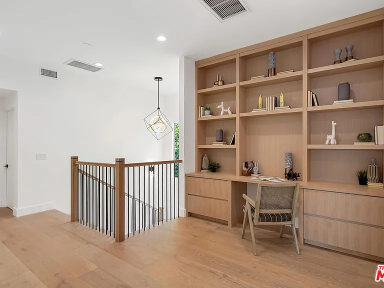 3621 Maplewood Ave — Photo 36