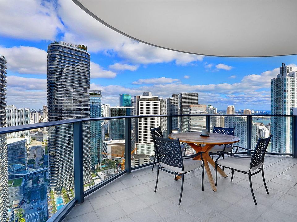 1st image of 1000 Brickell Plz #4112